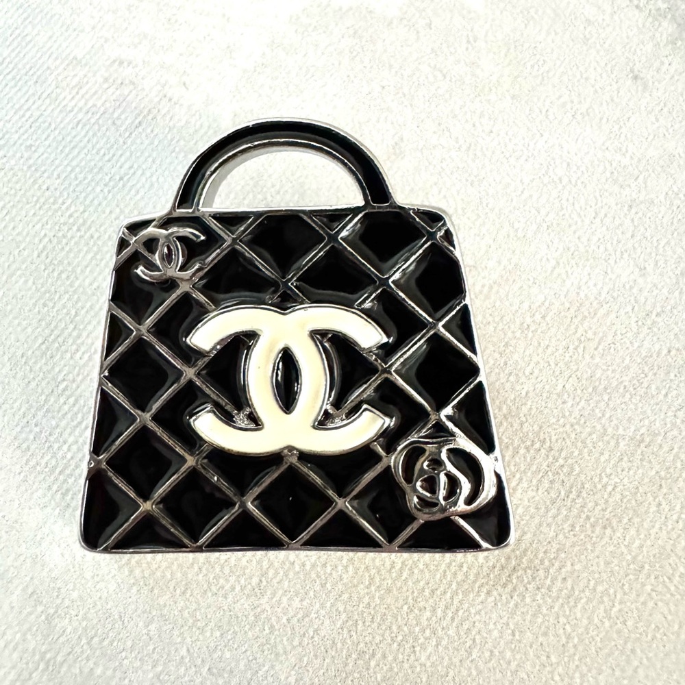 Black, White Quilted Handbag with Iconic Double CC Logo, Silver, Unbranded